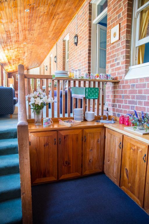 Boorowa Hotel Екстериор снимка