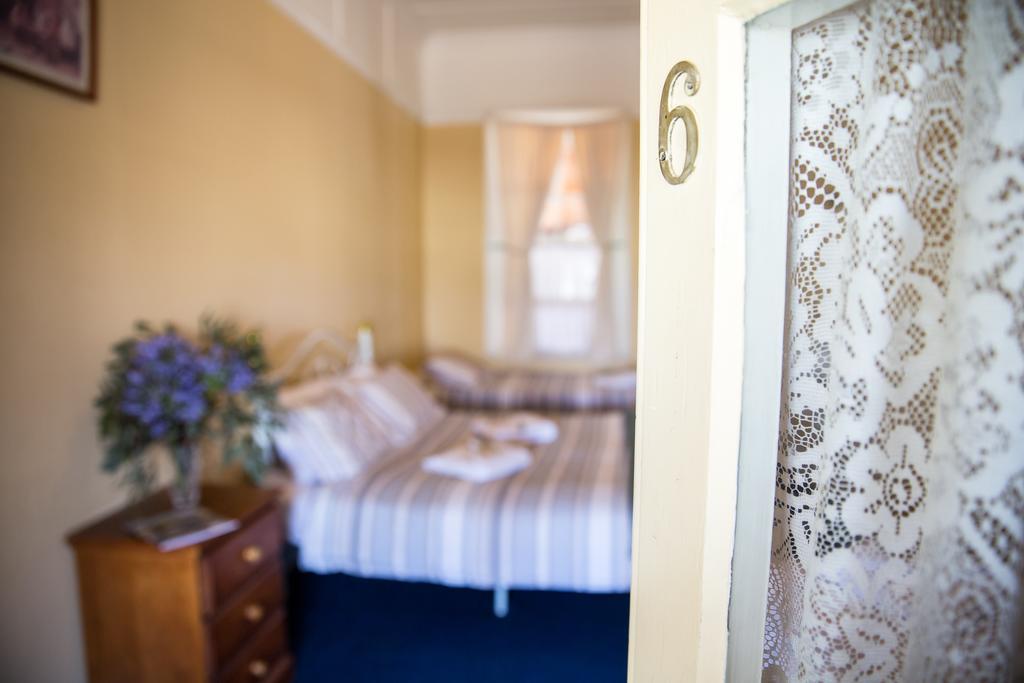 Boorowa Hotel Екстериор снимка